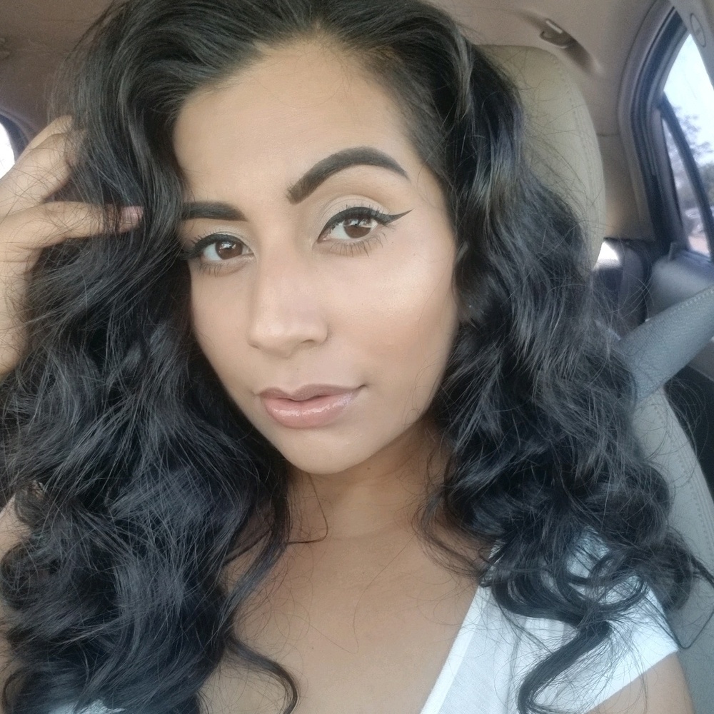 Meet your Posher, Julissa